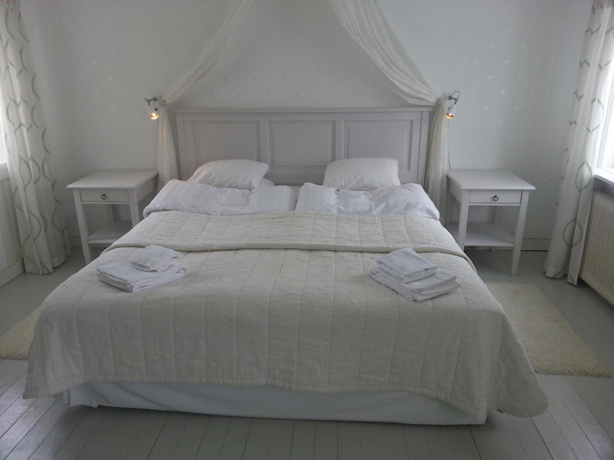 Agarden Hotell & Restaurang โตรซา ภายนอก รูปภาพ